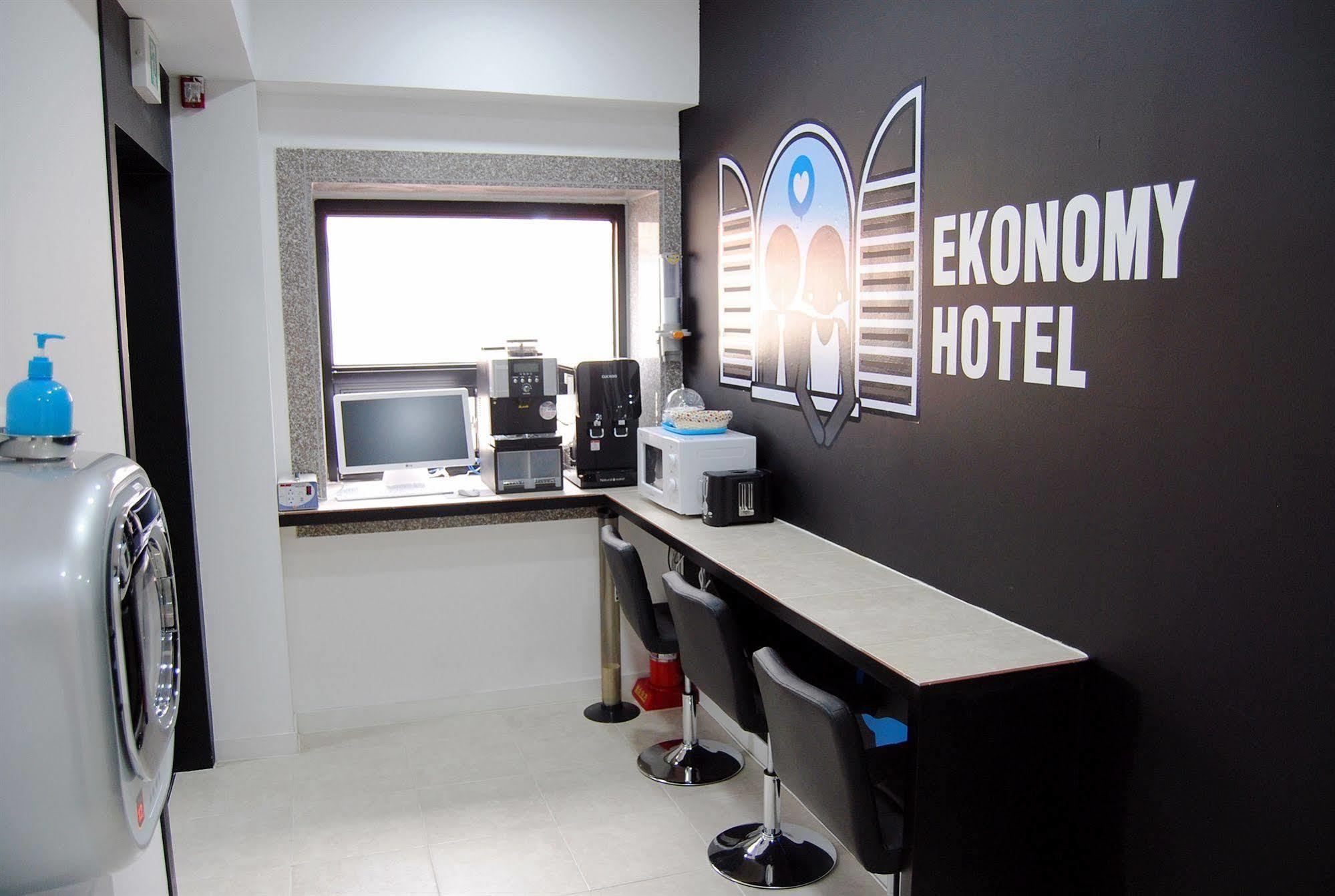 Ekonomy Hotel Nampo Пусан Екстер'єр фото