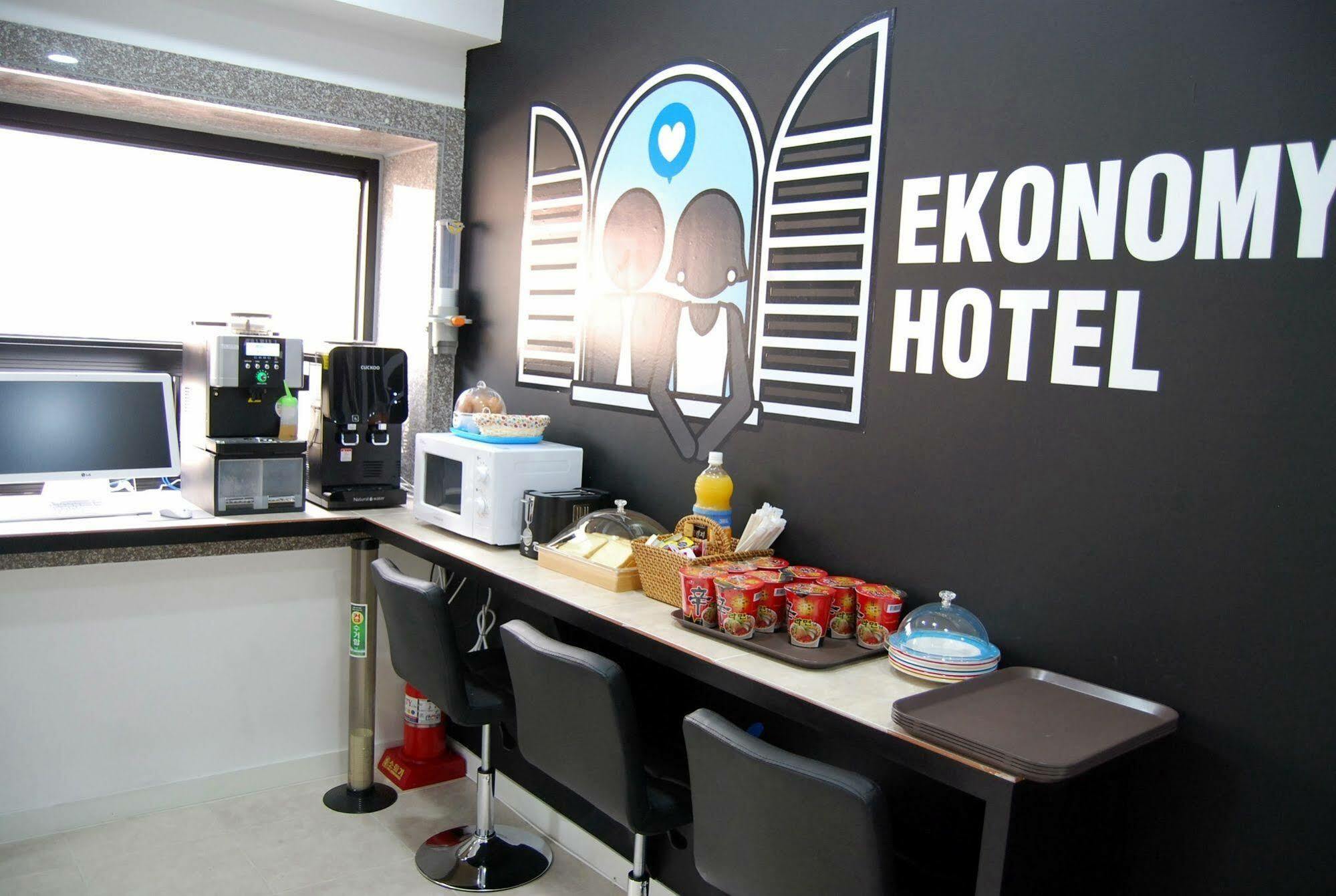 Ekonomy Hotel Nampo Пусан Екстер'єр фото